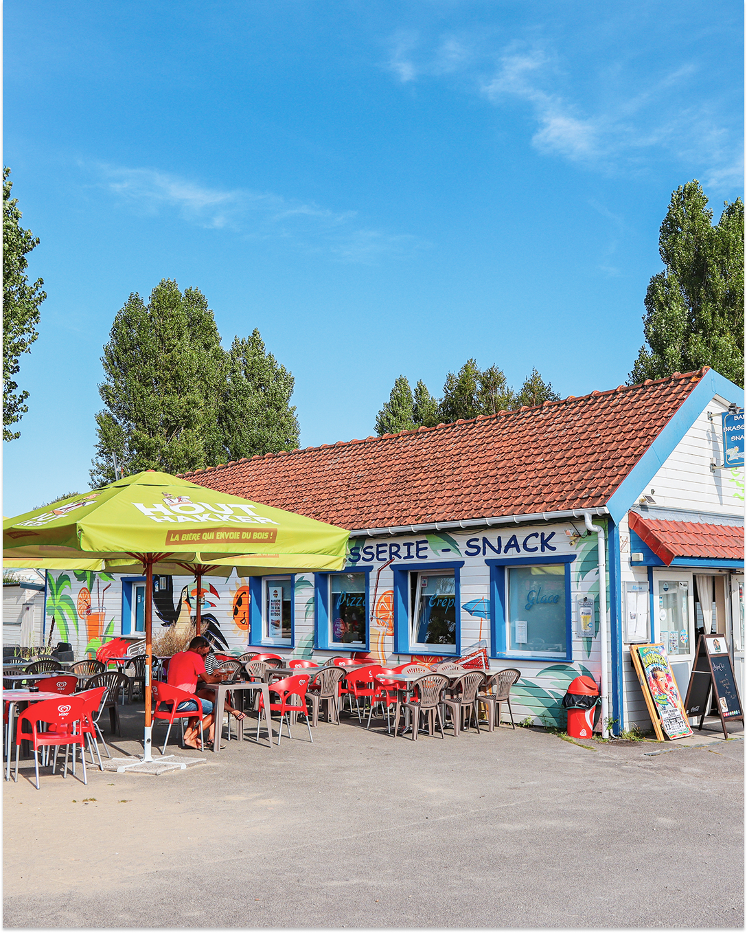 camping nature vertes feuilles le restaurant