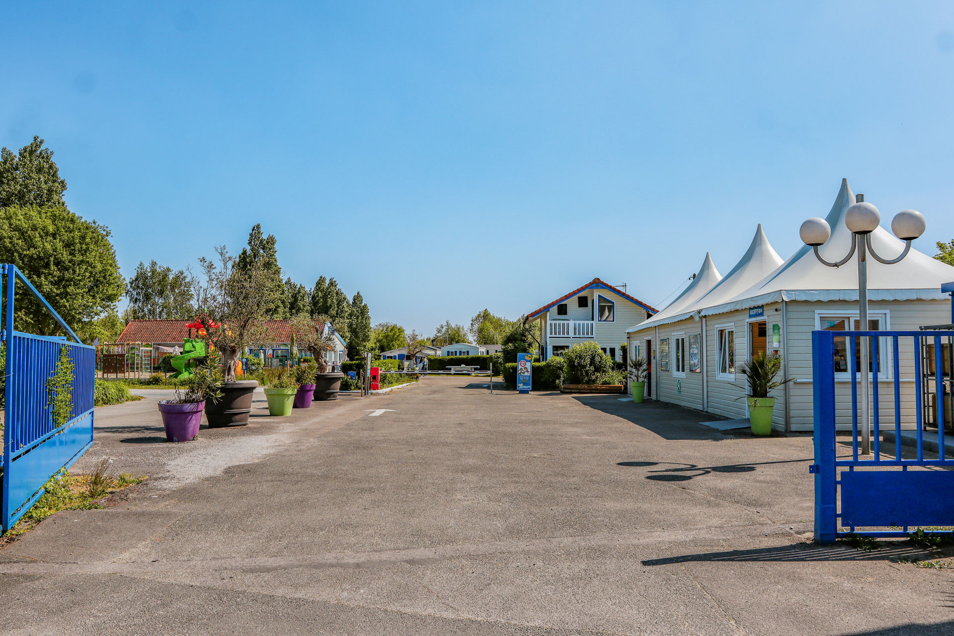 accueil camping vertes feuilles